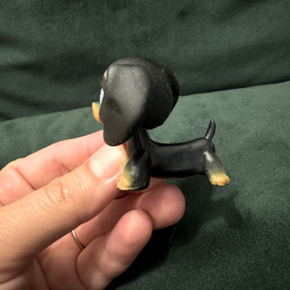 SOLD LPS #335 Dachshund - Picture 2 of 6